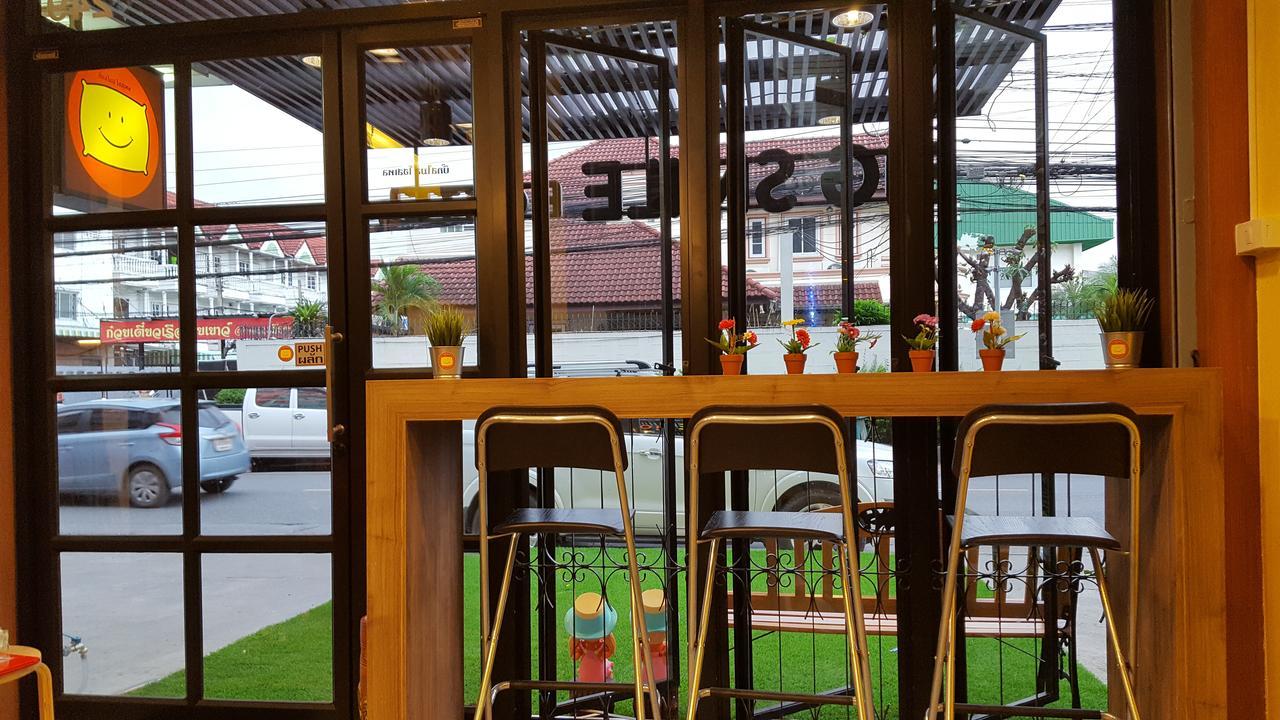 Big Smile Hotel Bangkok Ngoại thất bức ảnh
