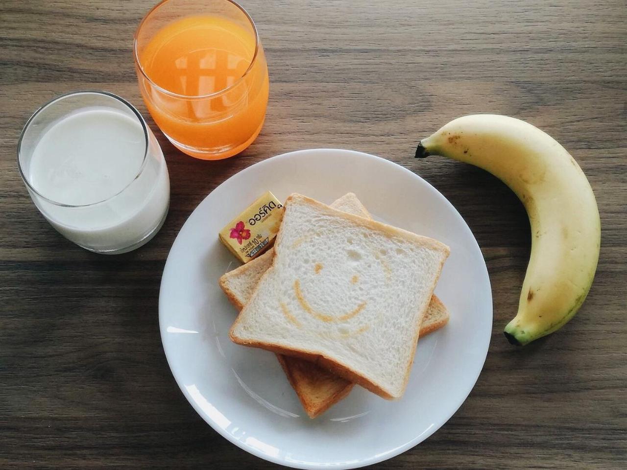 Big Smile Hotel Bangkok Ngoại thất bức ảnh