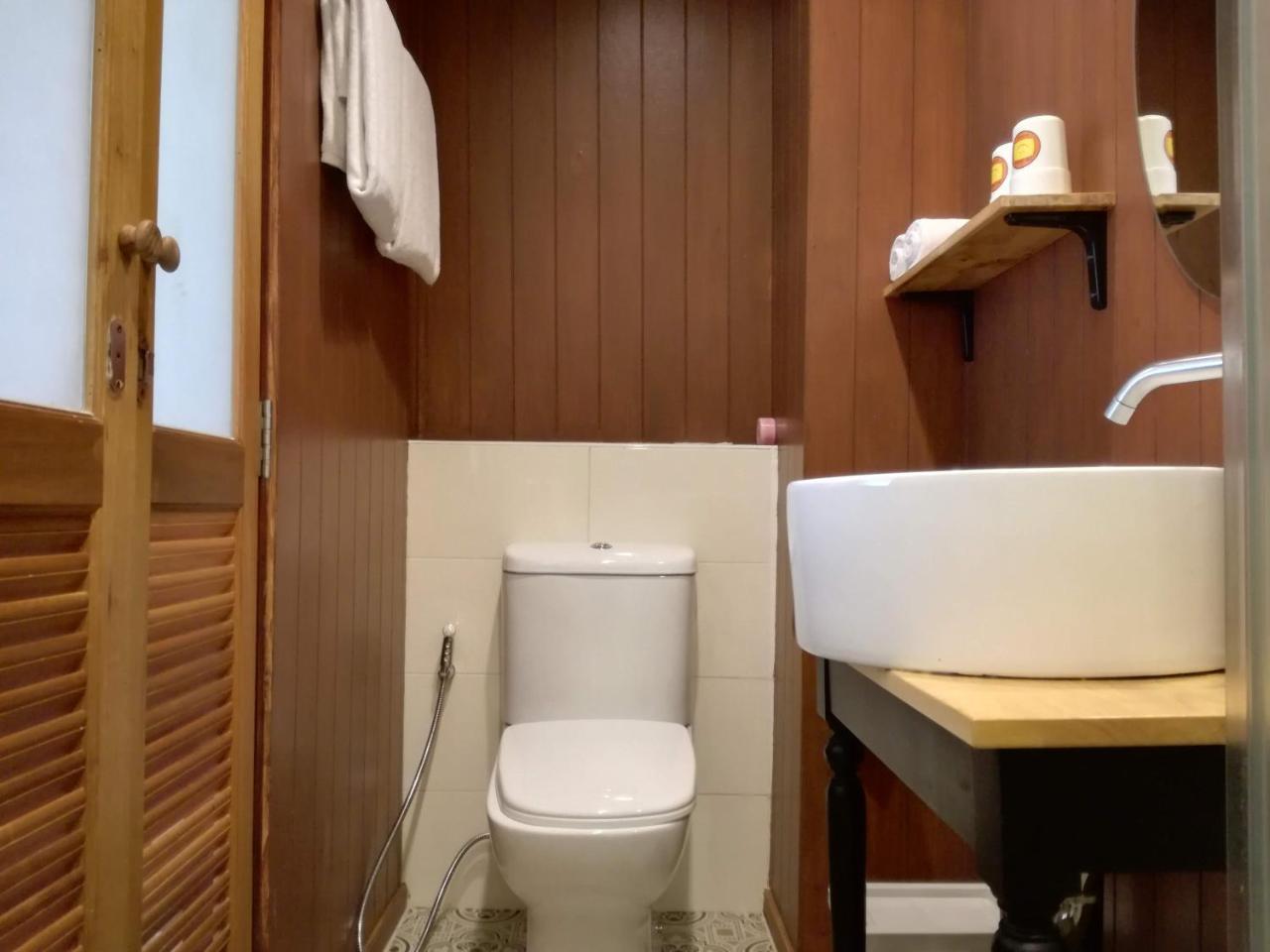 Big Smile Hotel Bangkok Ngoại thất bức ảnh