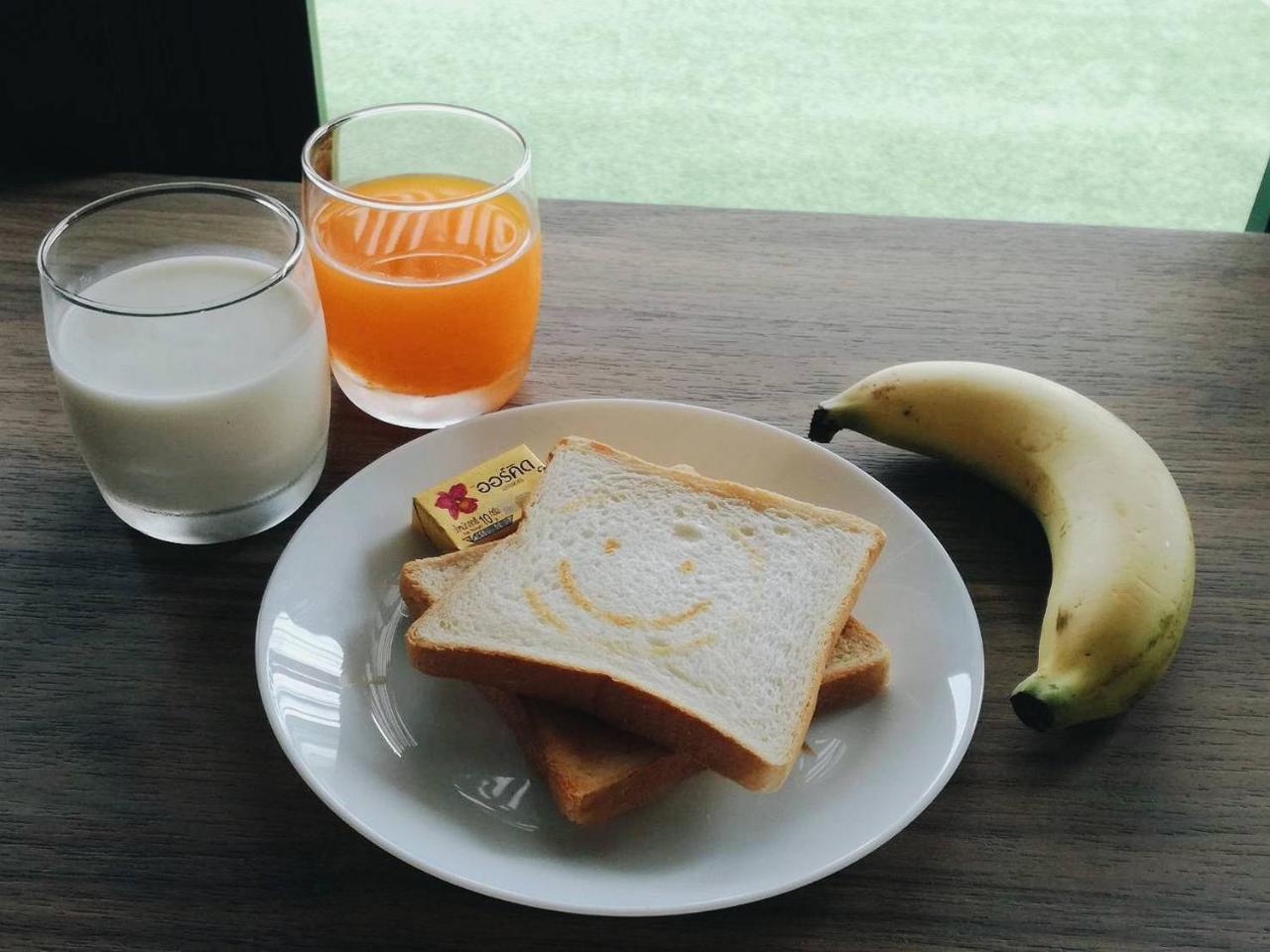 Big Smile Hotel Bangkok Ngoại thất bức ảnh