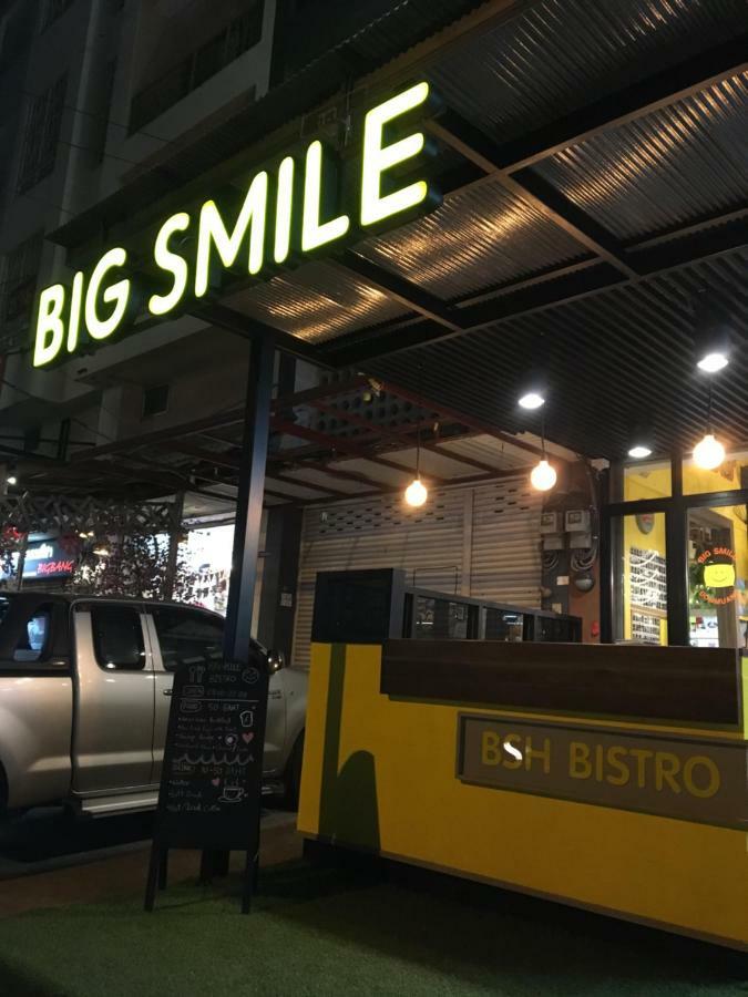 Big Smile Hotel Bangkok Ngoại thất bức ảnh