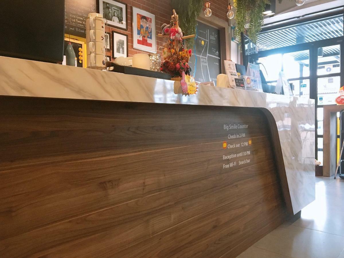 Big Smile Hotel Bangkok Ngoại thất bức ảnh