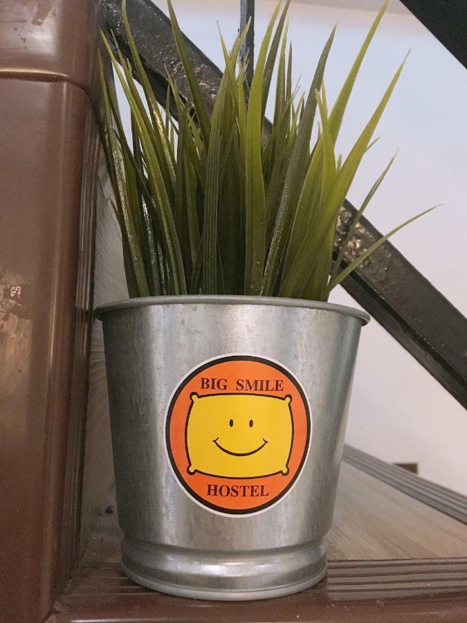 Big Smile Hotel Bangkok Ngoại thất bức ảnh
